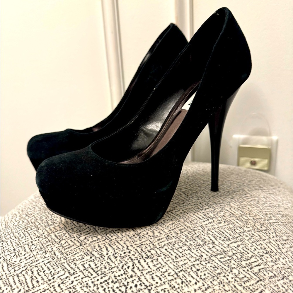 Steve Madden Black Suede Platform Stiletto